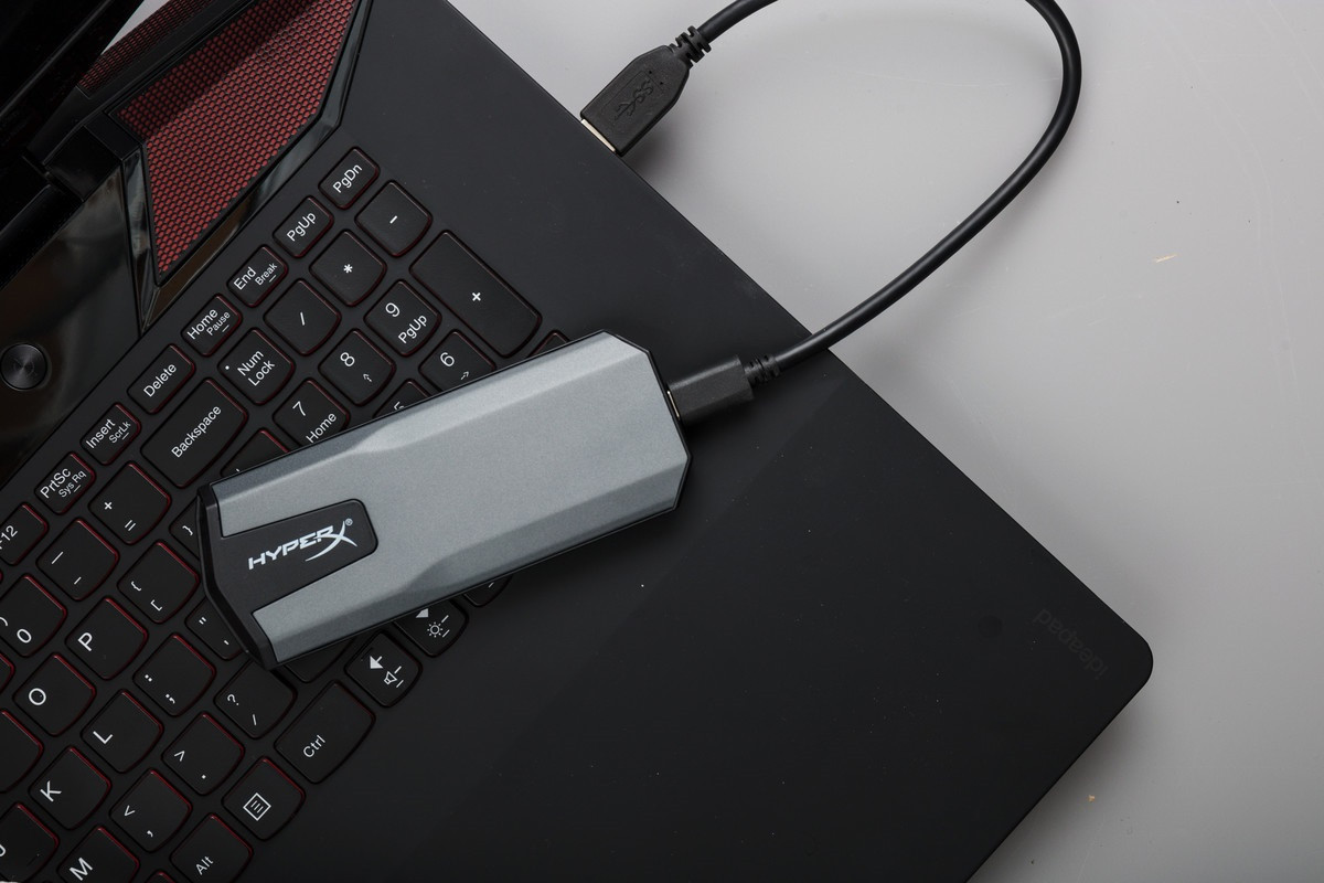 HyperX Savage EXO 01